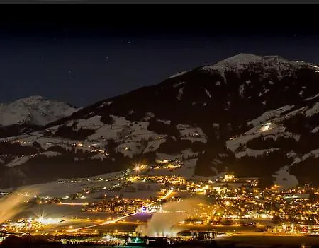 Edelweiss Hotel Fuegen