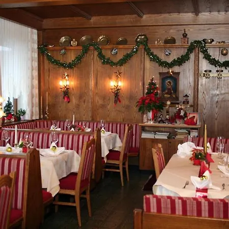 Hotel Edelweiss Fuegen